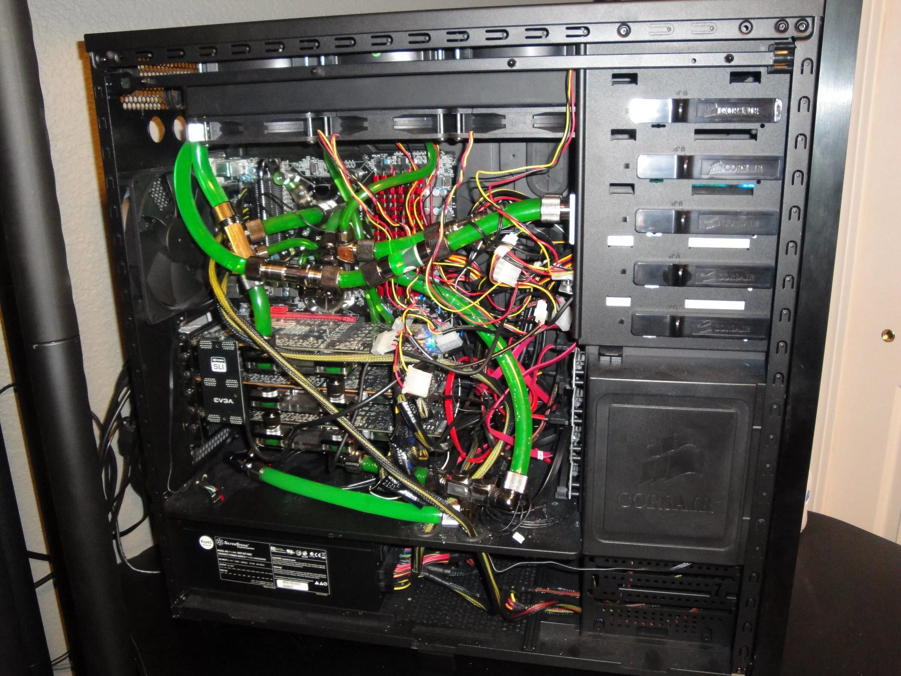 Cable management в корпусе. Chieftec dragon dx-02b. Кабель менеджмент corsair5000d. Кабель менеджмент пк ginzzu v 300. Кабель менеджмент корпуса.