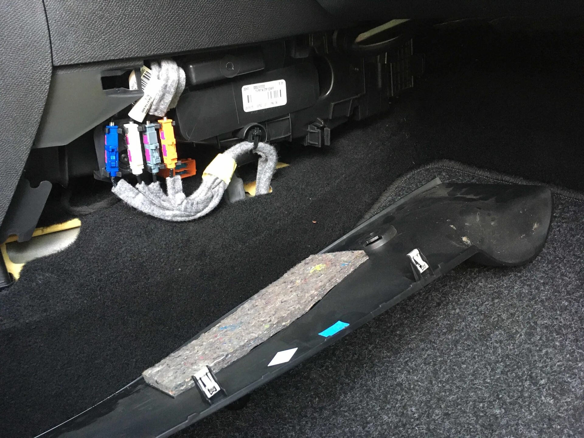 Замена салонного фильтра - Peugeot 308 (1G), 1,6 л, 2011 года аксессуары DRIVE2