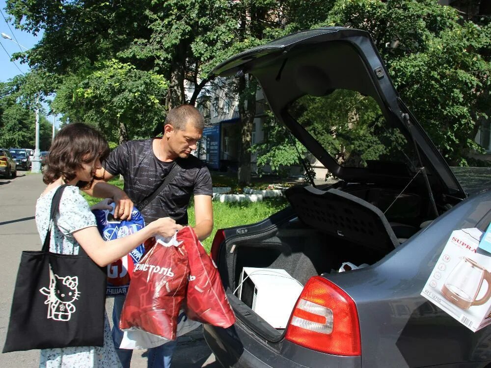 Приезд дочери. Россияне фото людей. Украинская семья. Переселенцы новая Зеландия. Ростовская семья Лихачевых.