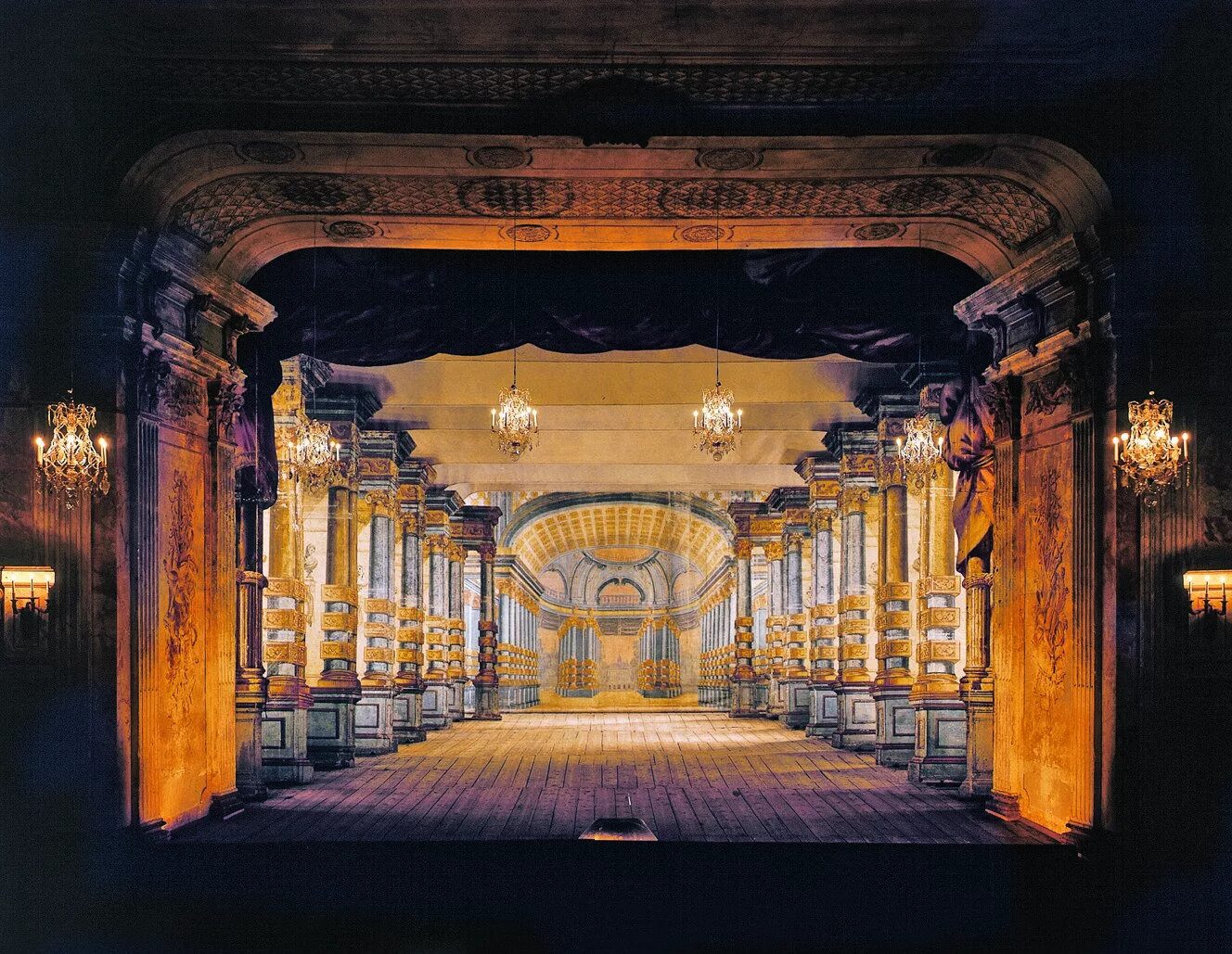 Сцена театра. Old stage. Чердак декорации. Сцена театра арт. Old stage.