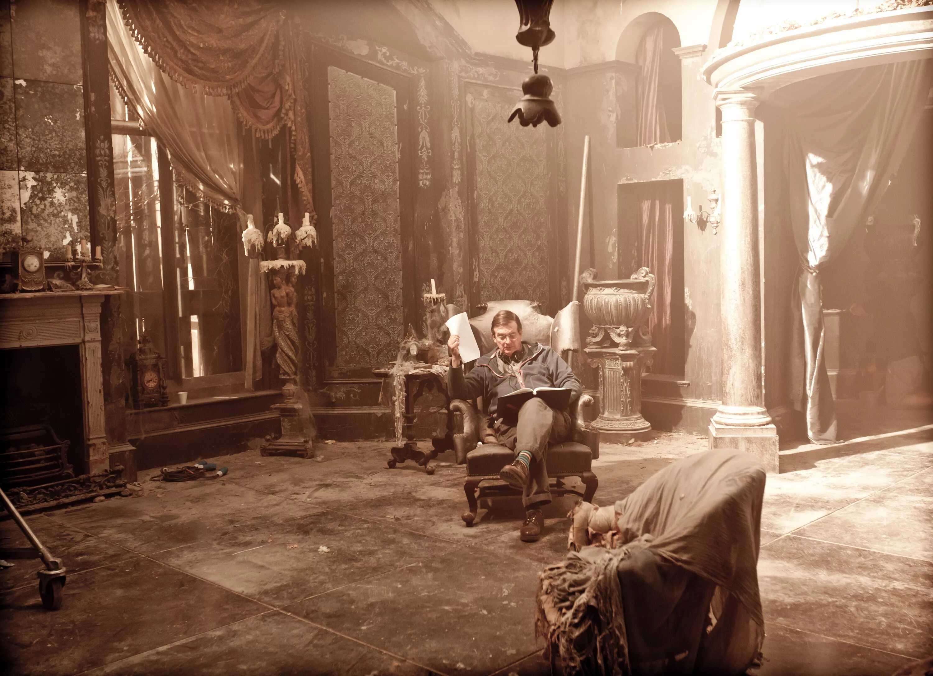 Пип большие надежды. Большие надежды (2011) (great expectations). Great expectations 2011. Дома большие надежды. Эстелла хэвишем.