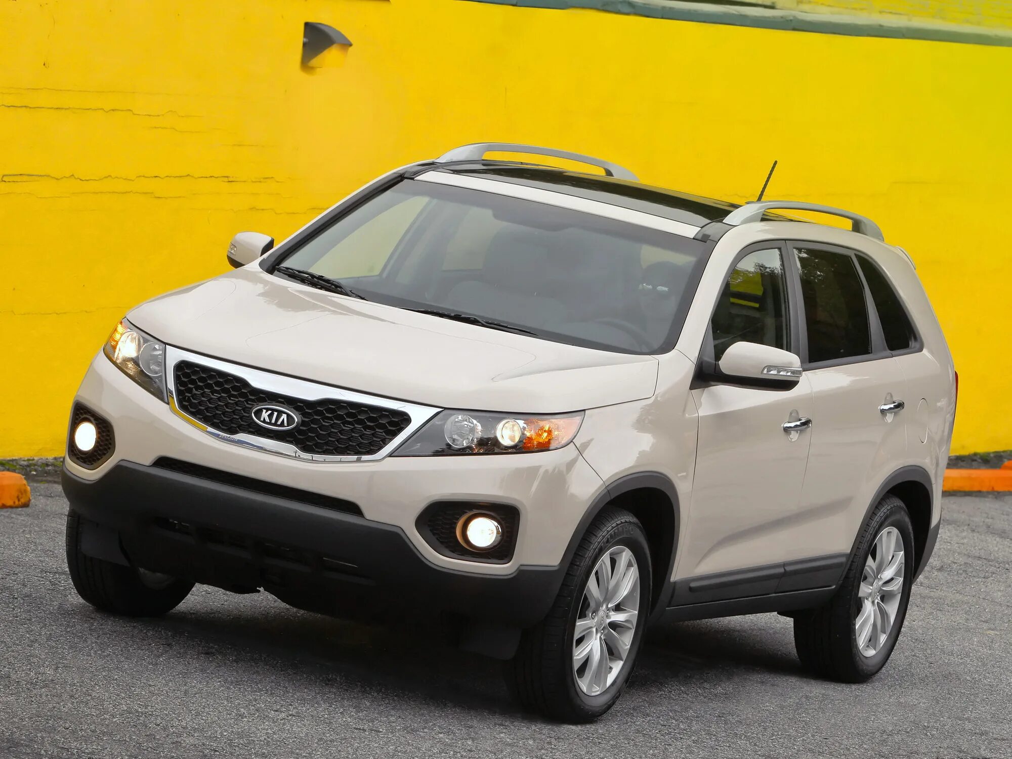 Киа второго поколения. Kia Sorento 2012. Kia Sorento 2009. Kia Sorento XM 2012. Kia Sorento 2.