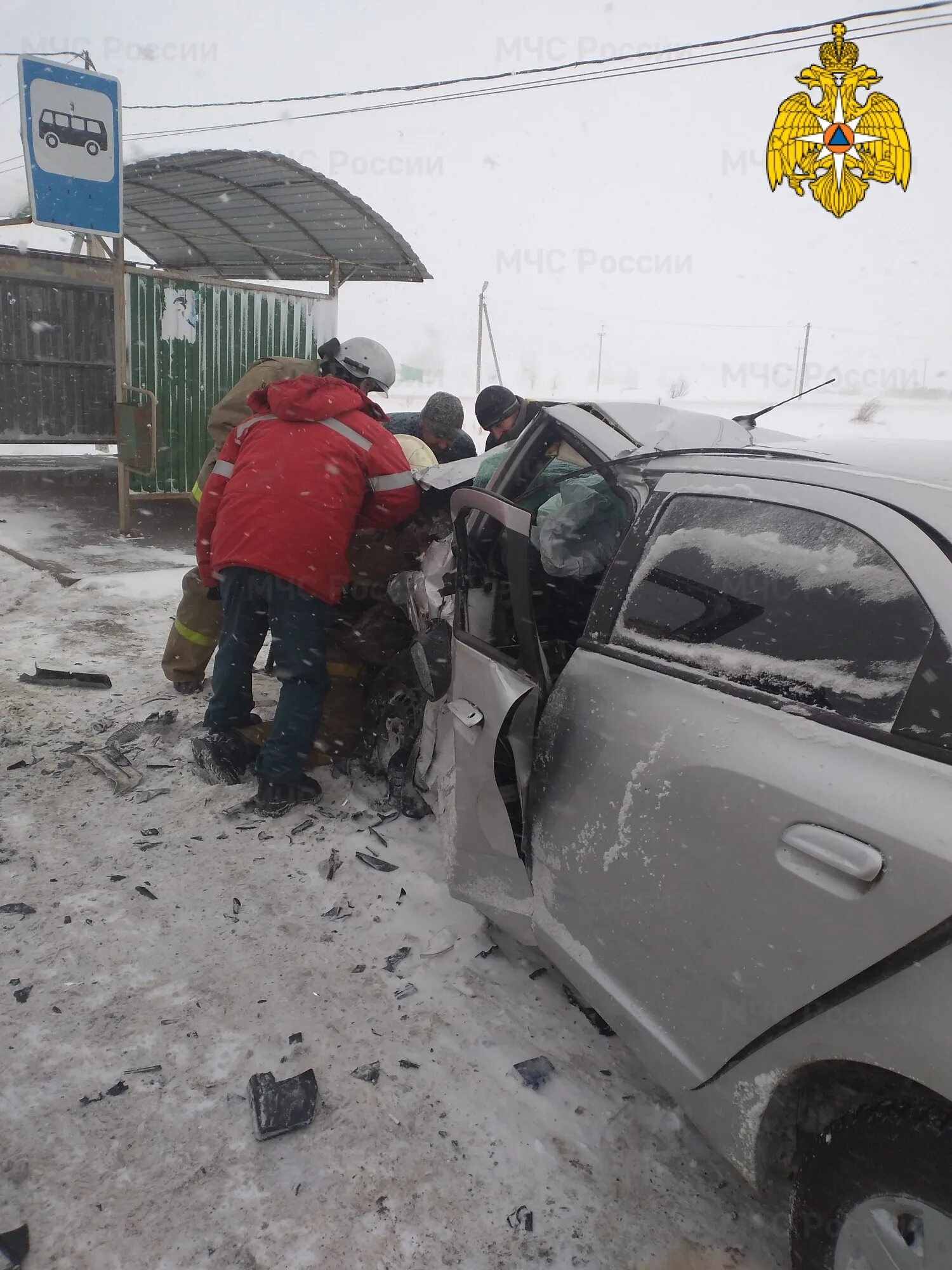 26 декабря сводка. Авария трасса уфа оренбург 26 декабря 2021. Авария около поселка мирный ульяновской области 27. 50. Военная операция.