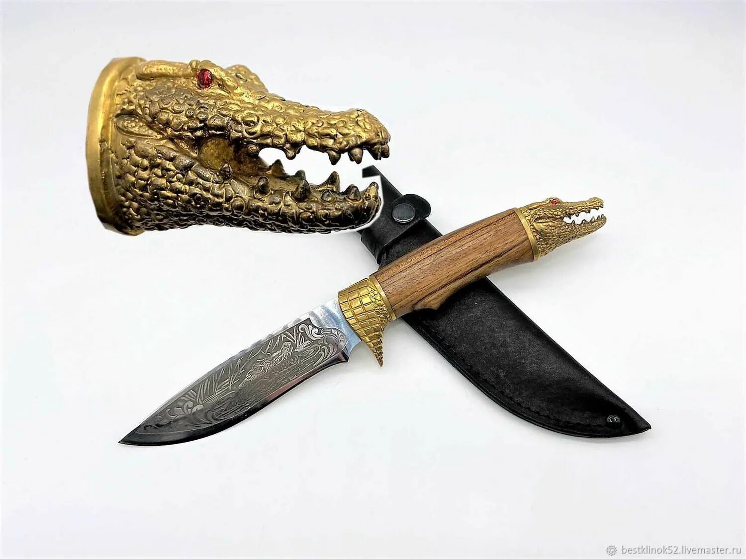 Нож с крокодилом на рукоятке. Маленький нож с крокодилом. Ножик на крокодила. Нож с крокодилом на рукоятке из 90х. Кизлярский нож крокодил.