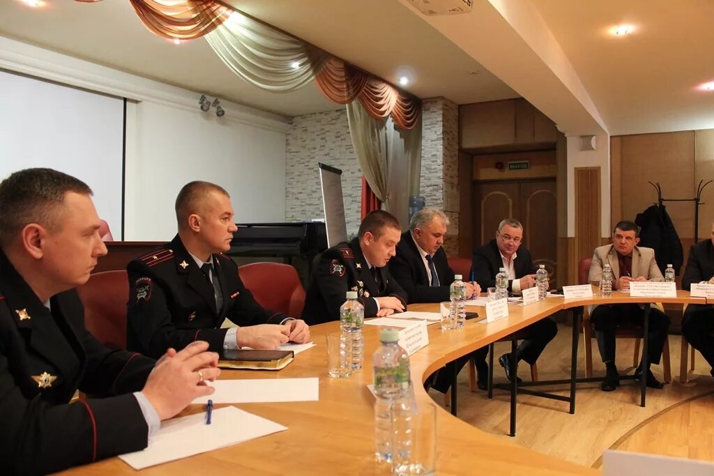 Рябов начальник увд по юао. Начальник округа увд юао москвы. Генерал рябов дмитрий николаевич. Генерал рябов юао. Попов илья владимирович увд по юао.