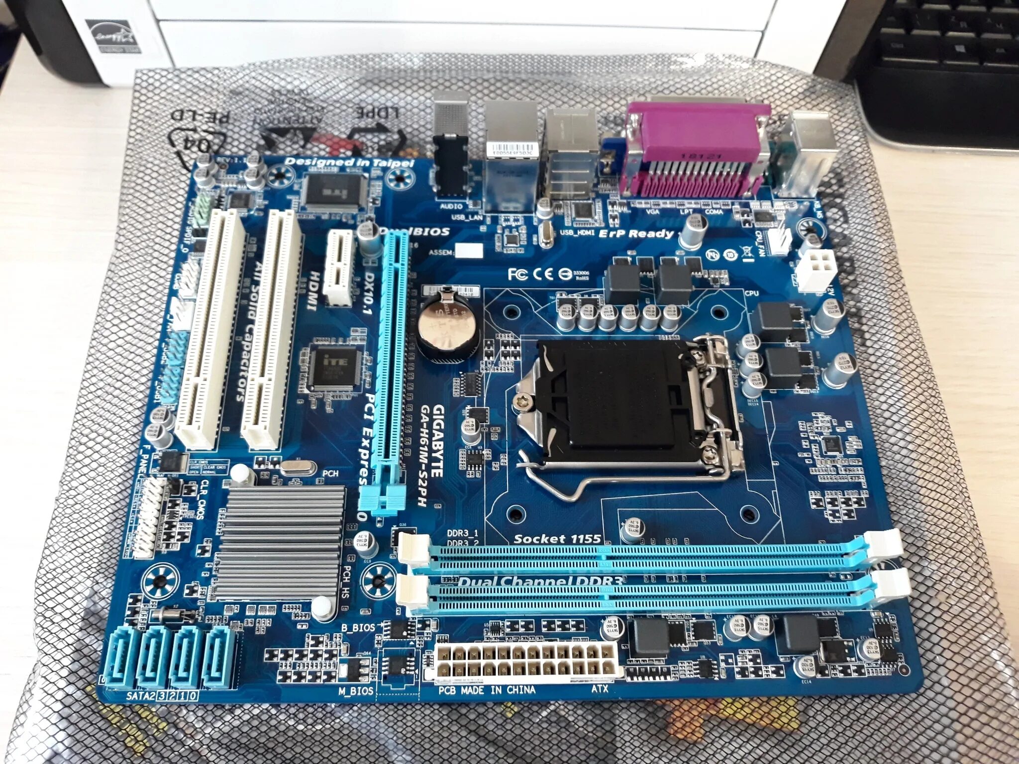 Материнская плата Gigabyte 1155. Материнская плата Gigabyte ga-h61m-s1. Ga-h61m-s2pv v2.2. Ga h61m s1 SATA 0_1. Системная плата gigabyte ga h61m