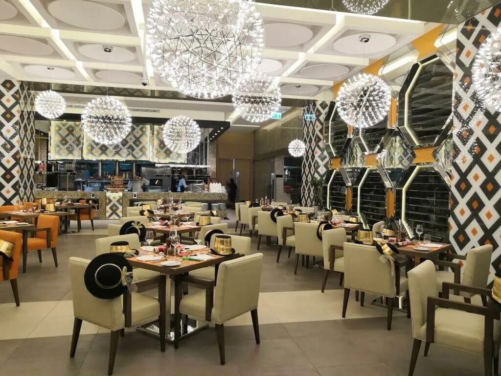 Royal m hotel & resort abu dhabi 5*. Абу даби royal m. Отель роял абу даби. Абу даби royal m. Royal m hotel & resort abu dhabi 5*.