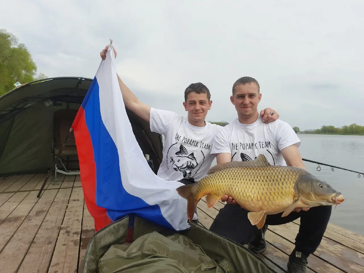 Стадион рыбалка. Стадион пруд Курск. Пруд стадион рыбалка Курск. Стадион Курская область рыбалка. Водоём стадион Карп фишинг.