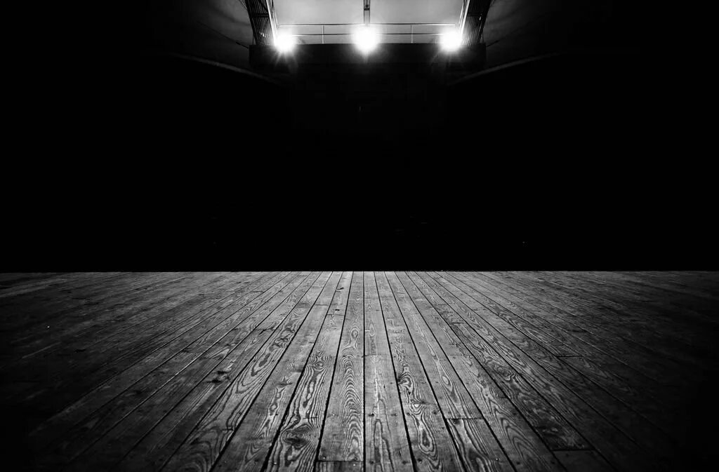 Empty b