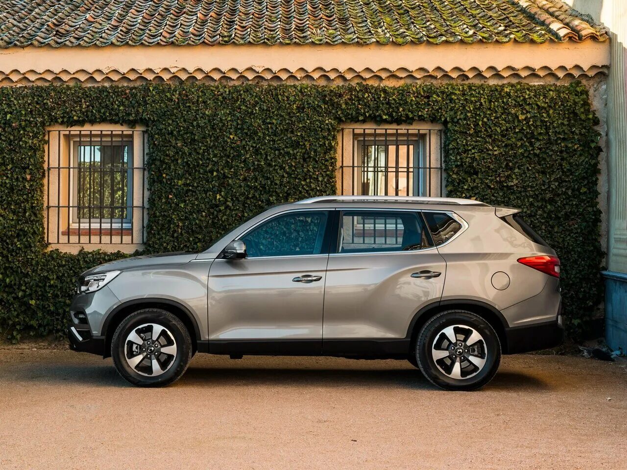 Ssangyong rexton 2020. Ссангйонг рекстон 4. Ssangyong rexton 4. Санг енг рекстон 2018 новый. Ssangyong rexton 4.