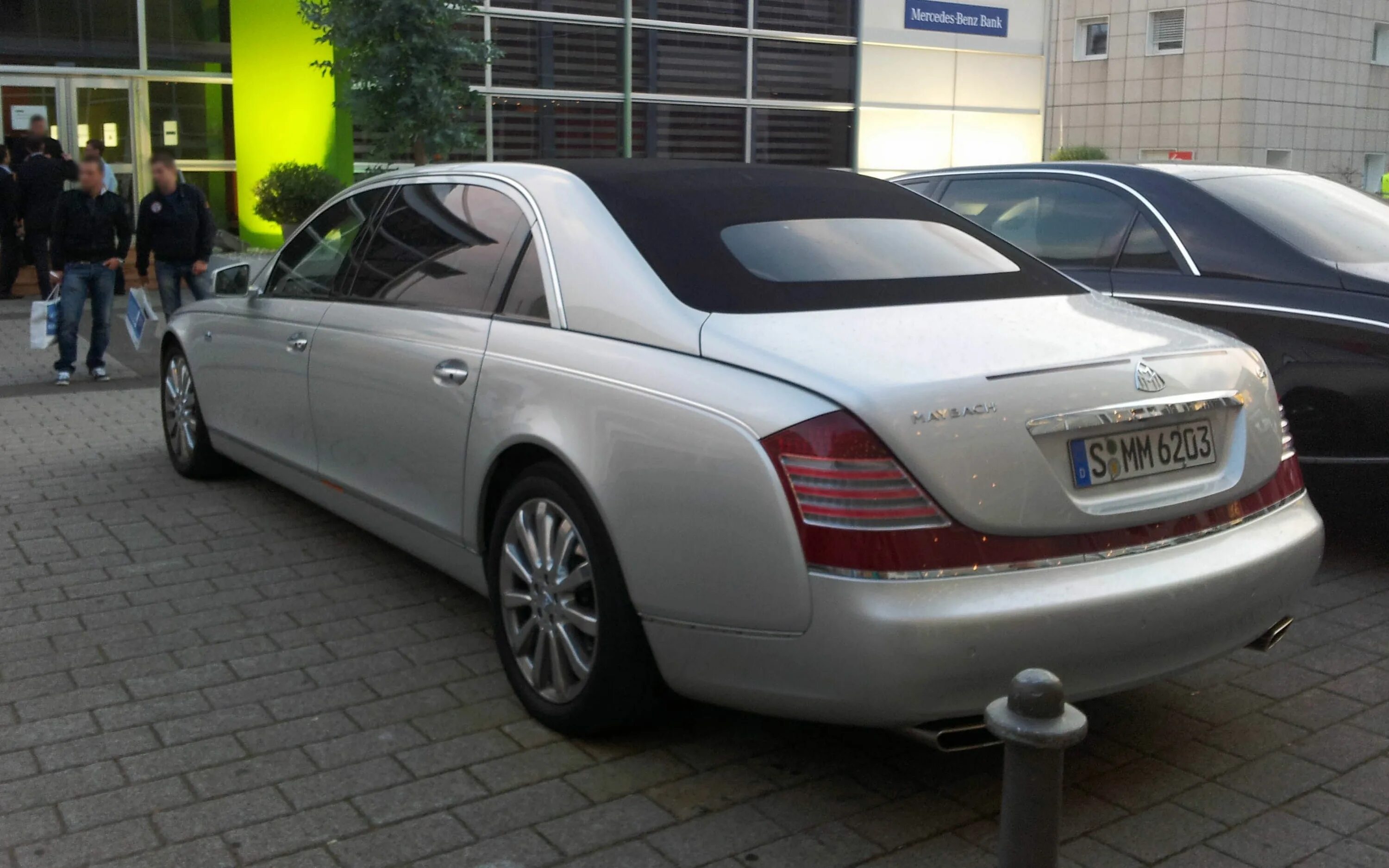 Майбах 62s. Mercedes maybach 57s. Mercedes-maybach s62. Майбах блэк раша. Мерседес майбах 62s.