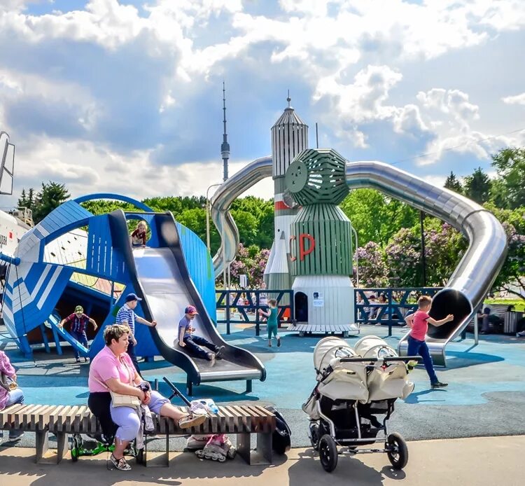 Вднх городок. Площадка космос на ВДНХ. Парк ВДНХ детские площадки. Детские площадки ВДНХ космос. Детская площадка на ВДНХ возле Бурана.