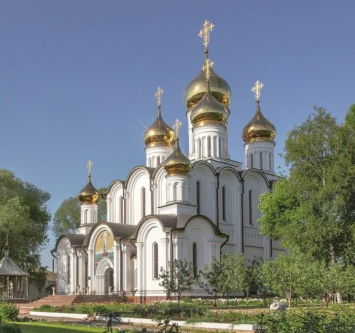 Никольский монастырь в москве. Никольский монастырь Переславль-Залесский. Свято-Никольский женский монастырь Калининград. Никольский Калининградский монастырь. Свято Никольский женский монастырь г Приволжск.