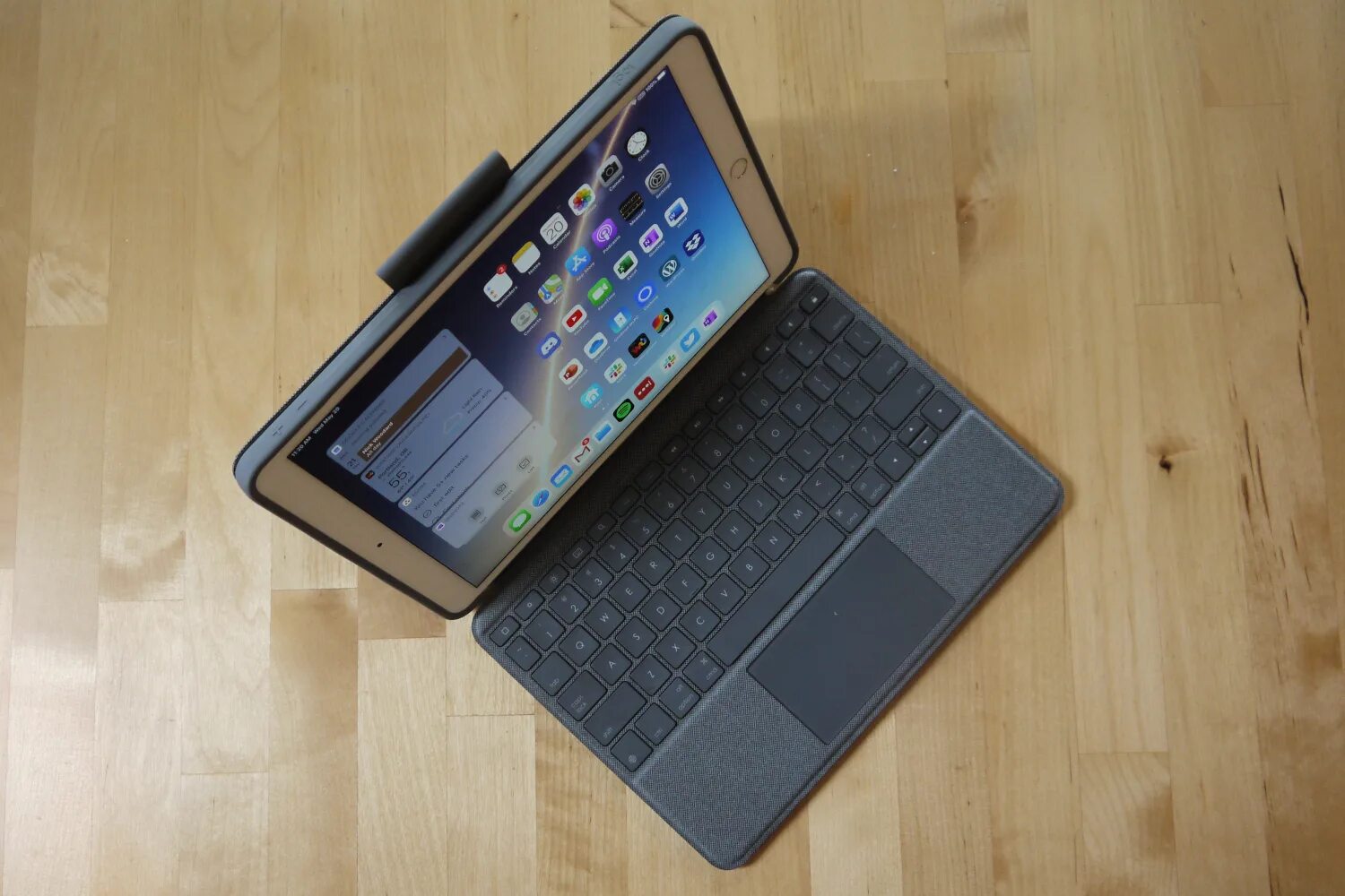 Combo touch ipad pro. Ipad logitech combo touch. logitech combo touch 10.2. logitech combo touch для ipad 10.2. logitech combo touch ipad 10.9.