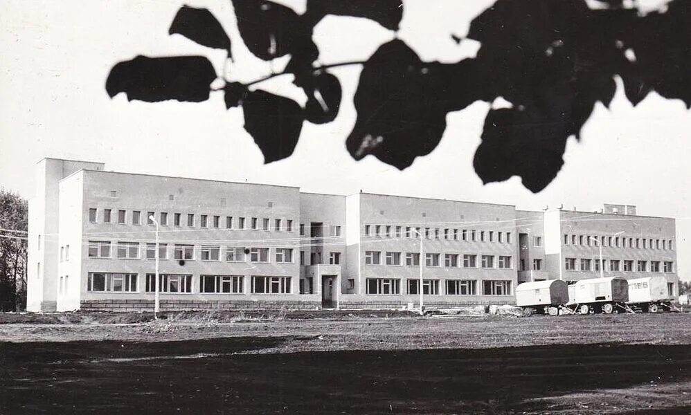 Псо оскол. Исторические здания старого оскола. старый оскол старый детский дом. здание детского мира старый оскол старые фото. здание старого роддома старый оскол.