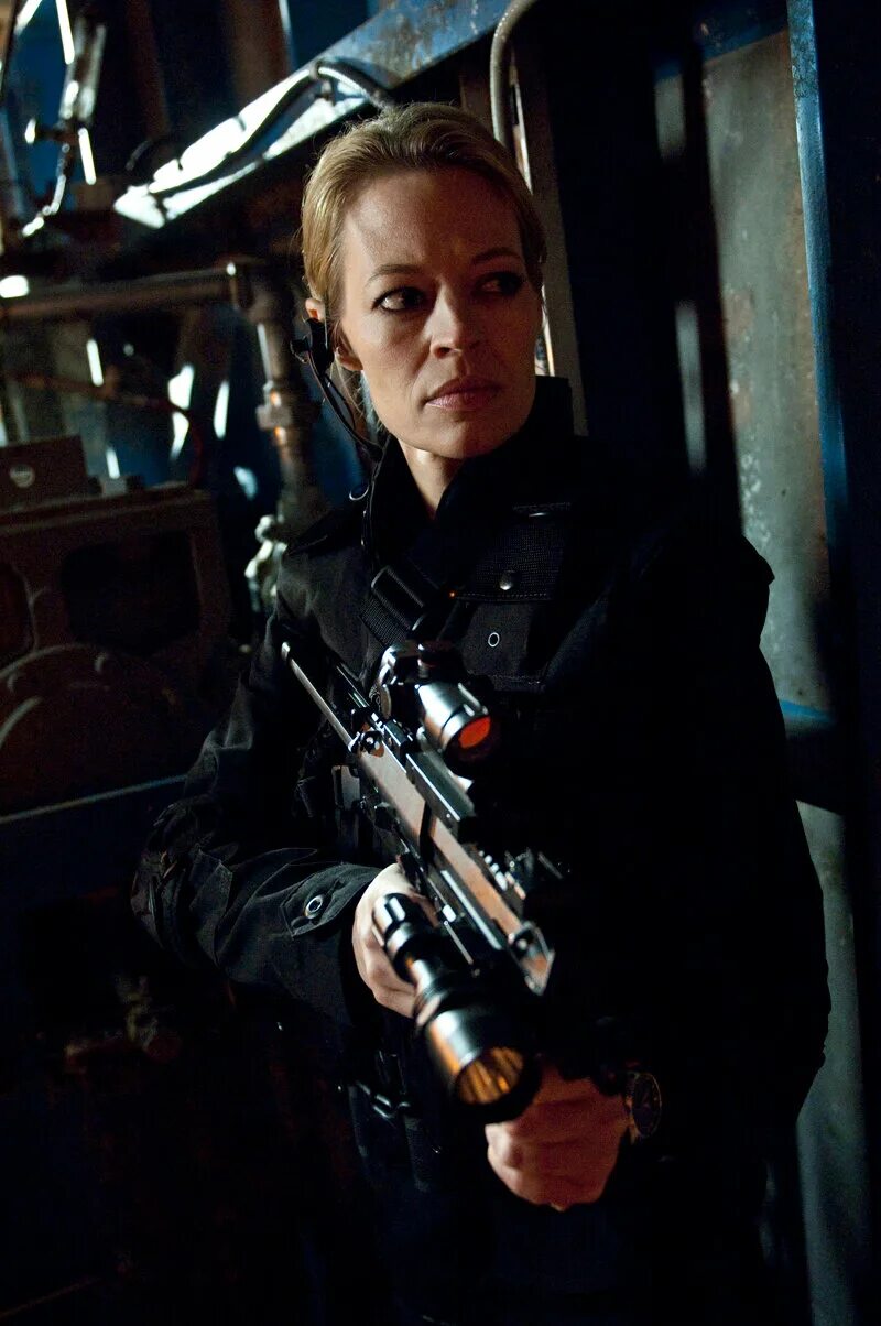 Наследие 2011. Наследие 2011. Смертельная битва: наследие барака. Наследие 2011. Саманта джо mortal kombat legacy.