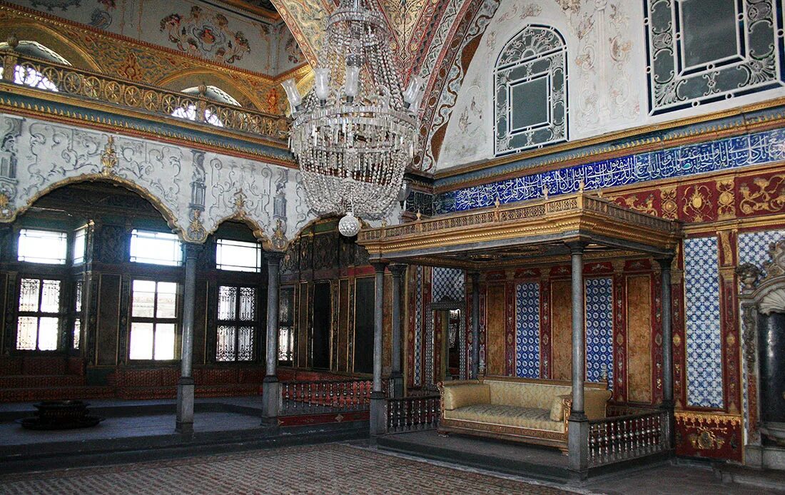 Где живут султаны. Дворец Топкапы в Стамбуле. Музей дворца Топкапы в Стамбуле.