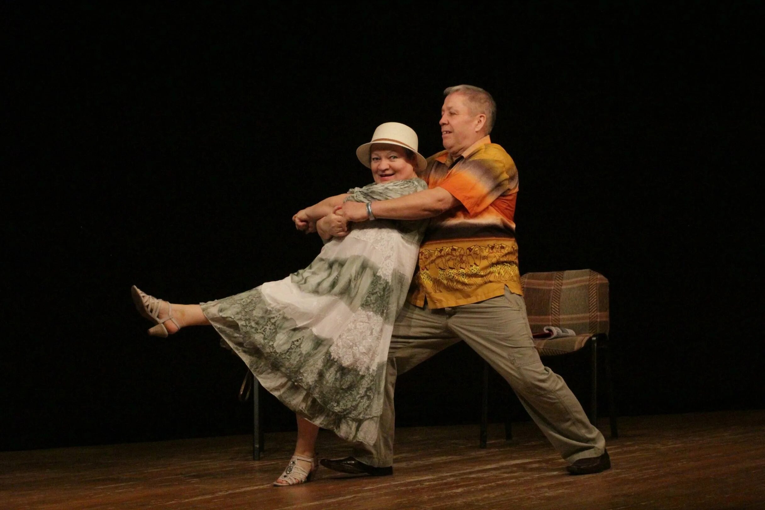 «rock-n-roll на закате» театр на васильевском. Спектакль рок н ролл. Спектакль "рок-н-ролл на закате" симферополь. Спектакль "рок-н-ролл на закате" симферополь. Актёр сергей дукин.