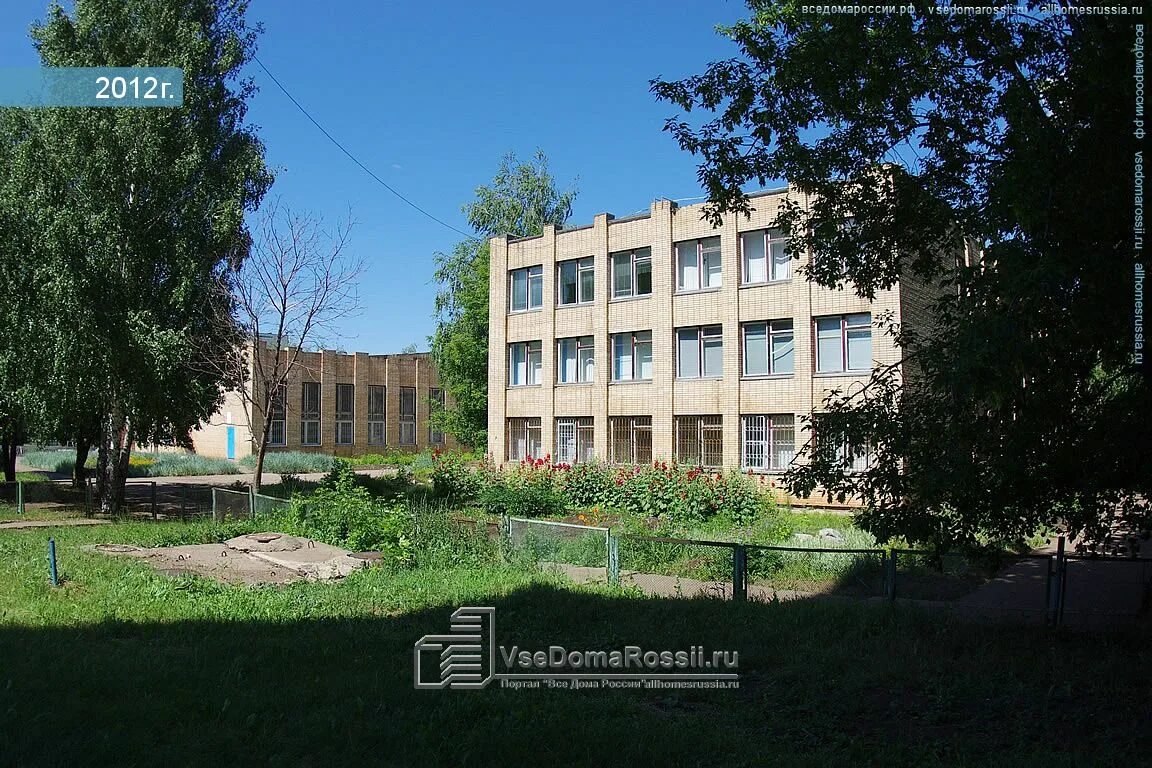 Хади такташ 89 казань. Гимназия 6 казань. Школа 81 казань. Школа 44 набережные челны зяб. Хади такташ 89а.