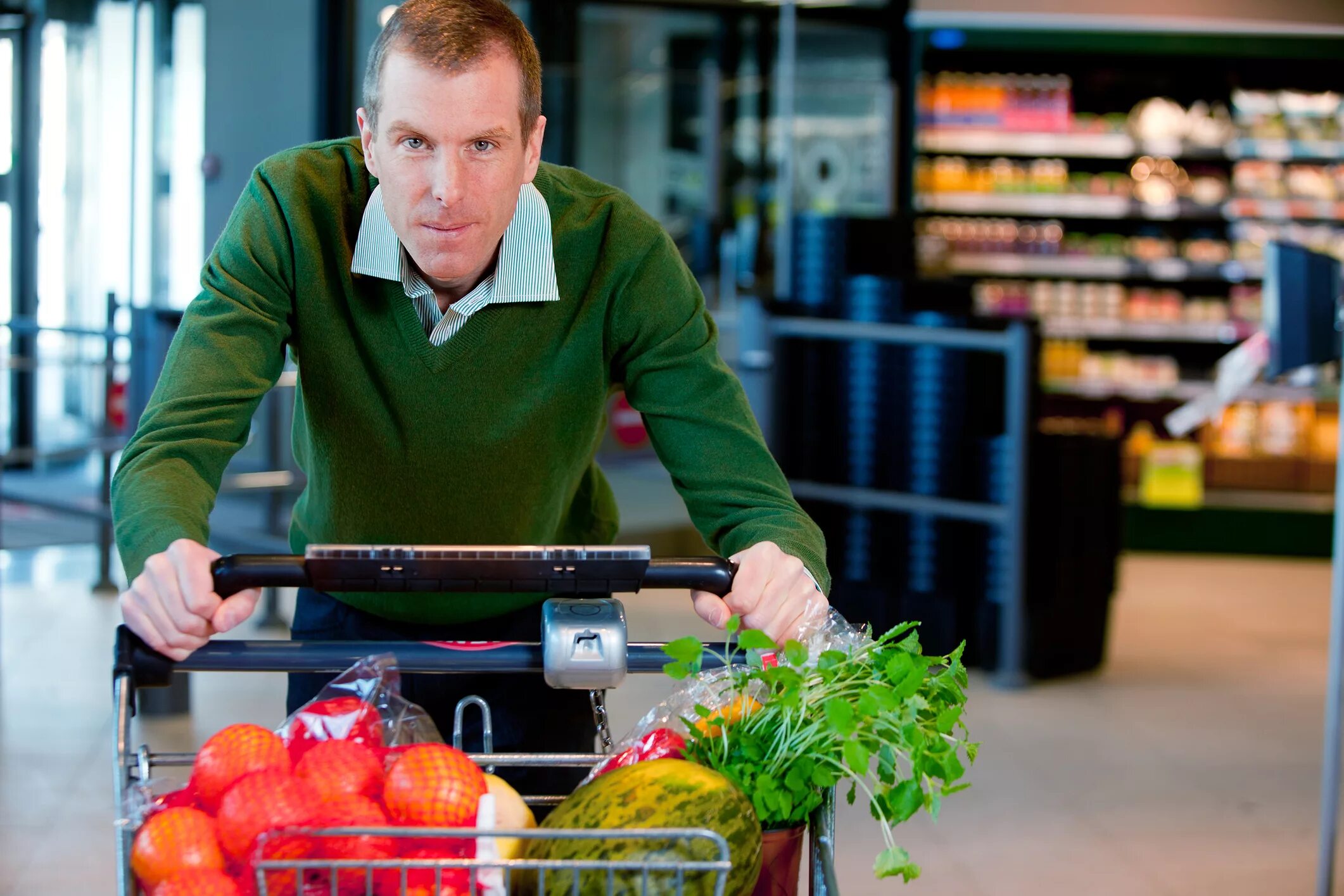 Кидать продукты. Кидать продукты. Корзина продуктов. Дикси. В магазин за продуктами.