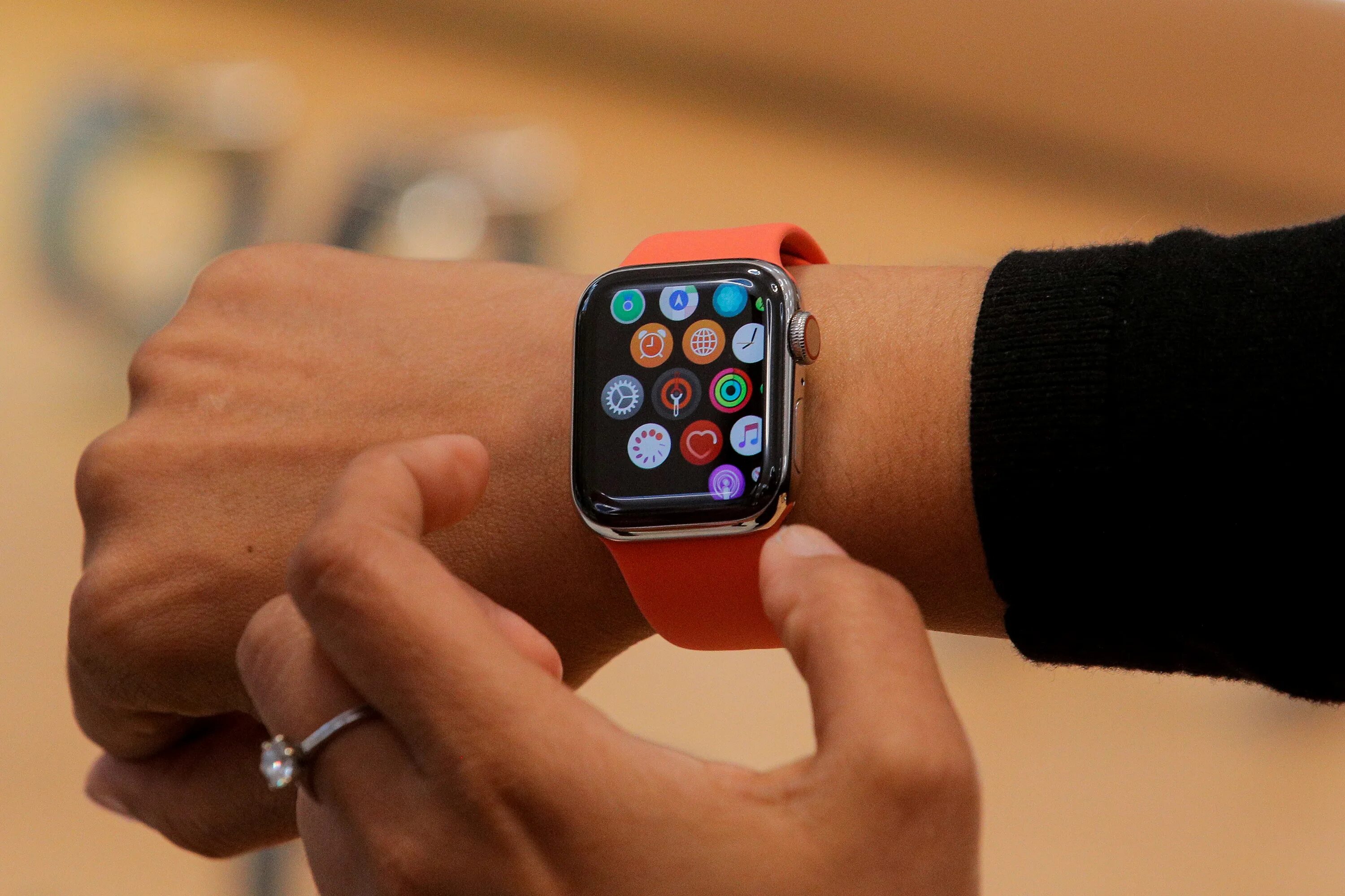 Apple watch к новому iphone. Смарт часы эпл вотч 6. Часы Аппле вотч 2022. Смарт часы эпл вотч 7. Часы эпл вотч 8.