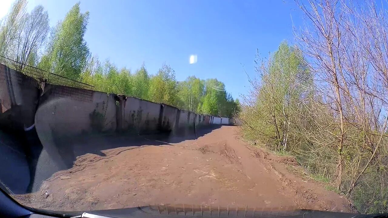 Зона почетных захоронений чебоксары. Кладбище в яушах в чебоксарах. Дорога через кладбище фото. Памятник кушеву чебоксары. Яуши аллея славы.