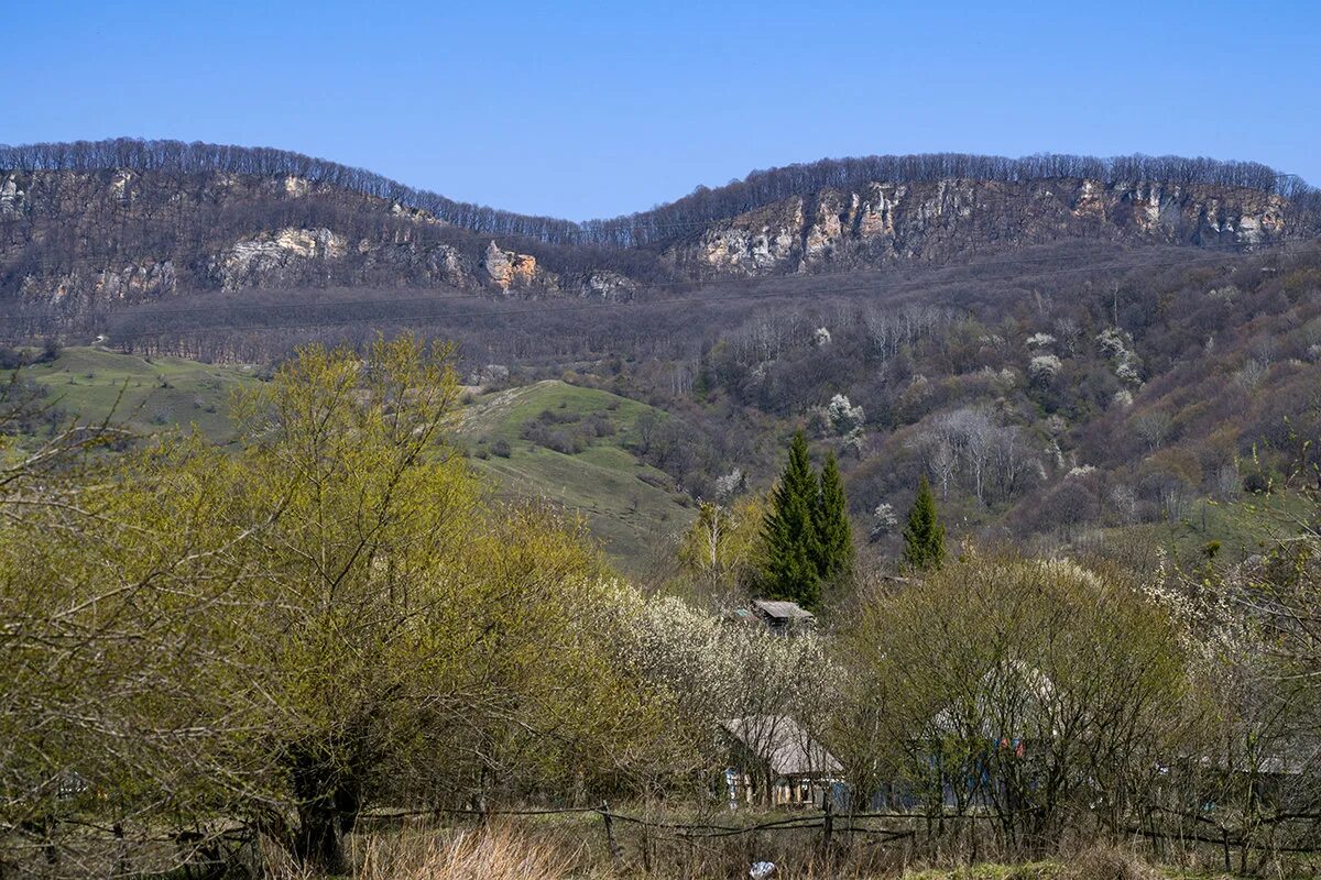станица ахметовская ласточкино гнездо. ахметовская. ахметовская лабинский район. круглое озеро ахметовская краснодарский. ахметовская лабинский район.