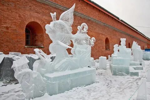 Фестиваль ледовых скульптур в петропавловской крепости