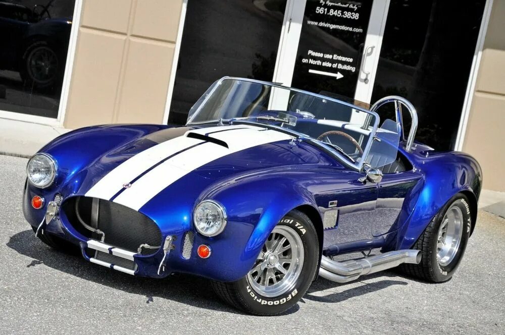 Shelby cobra купить. Shelby Cobra. Shelby Cobra Superformance Replica. Шелби Кобра 1965. Реплика Шелби кобры.