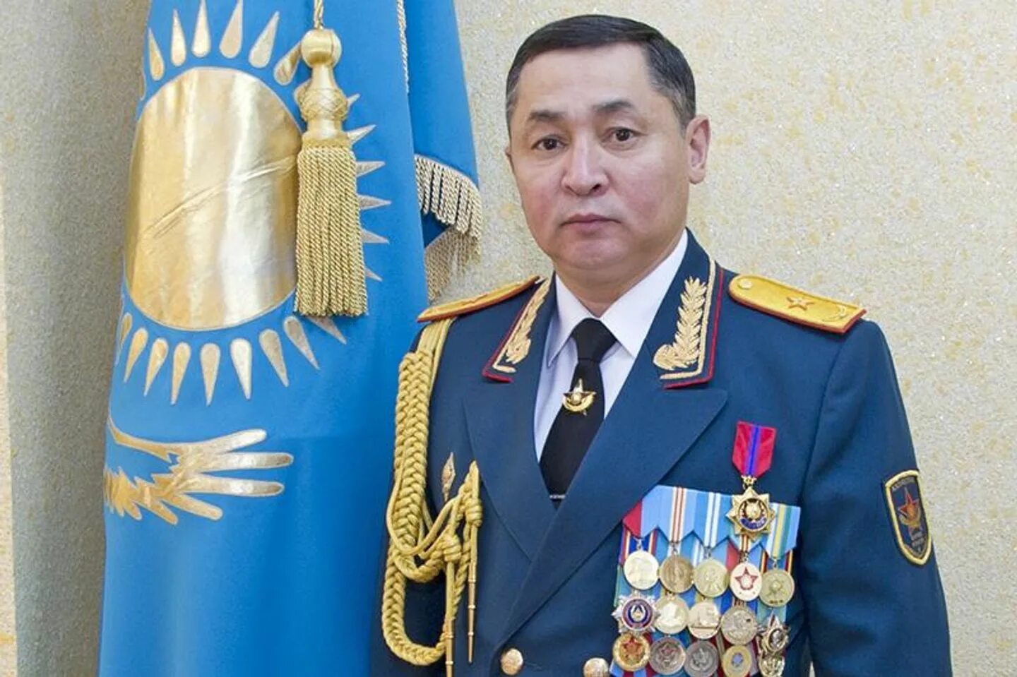 Полковники казахстана. Начальник двд акмолинской области. Генерал мирлан кызылов. Полковник полиции казахстана. Полковник полиции казахстана.