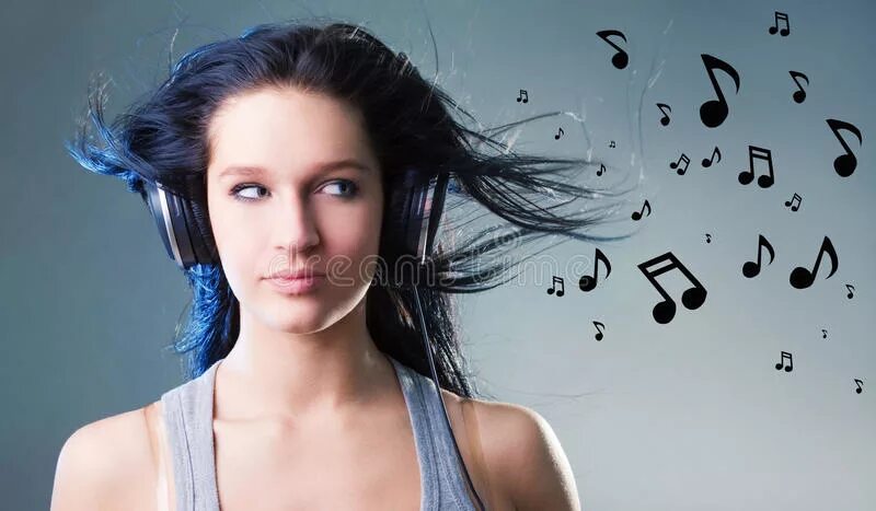 Фотосессия девушки с нотами. Ноты с красивой девушкой. Фотосессия в платье с гитарой. Фотосессия с нотами. Фотосессия девушки с нотами.