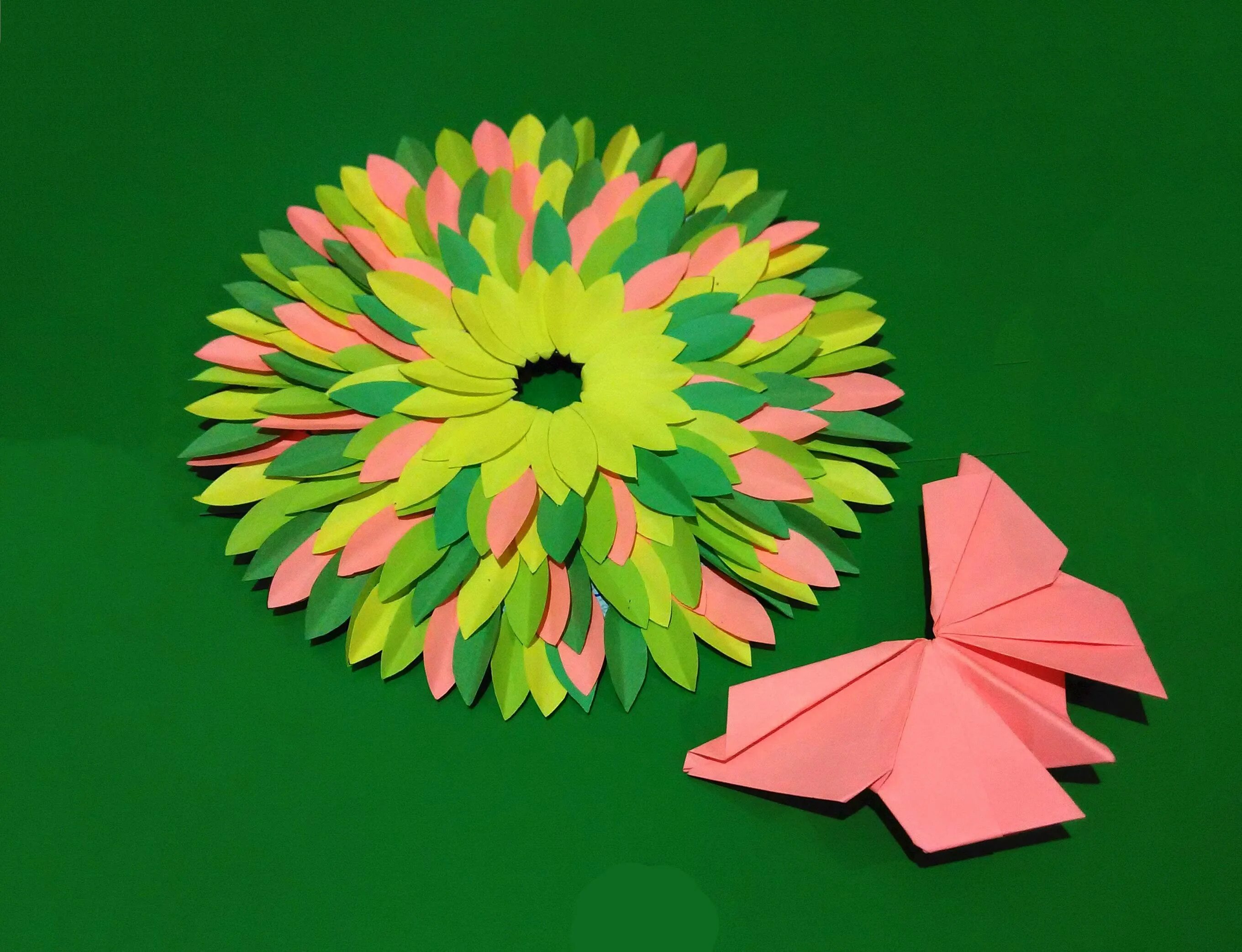 Весенние поделки из бумаги. Весенние поделки оригами. Оригами весенние цветы из бумаги.