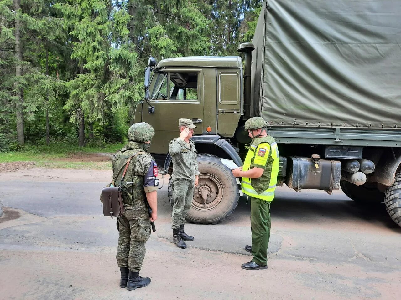 Военная полиция Алабино. Военная полиция ЗВО. Военная полиция РФ учения. Военная полиция России учения. 19 августа войска