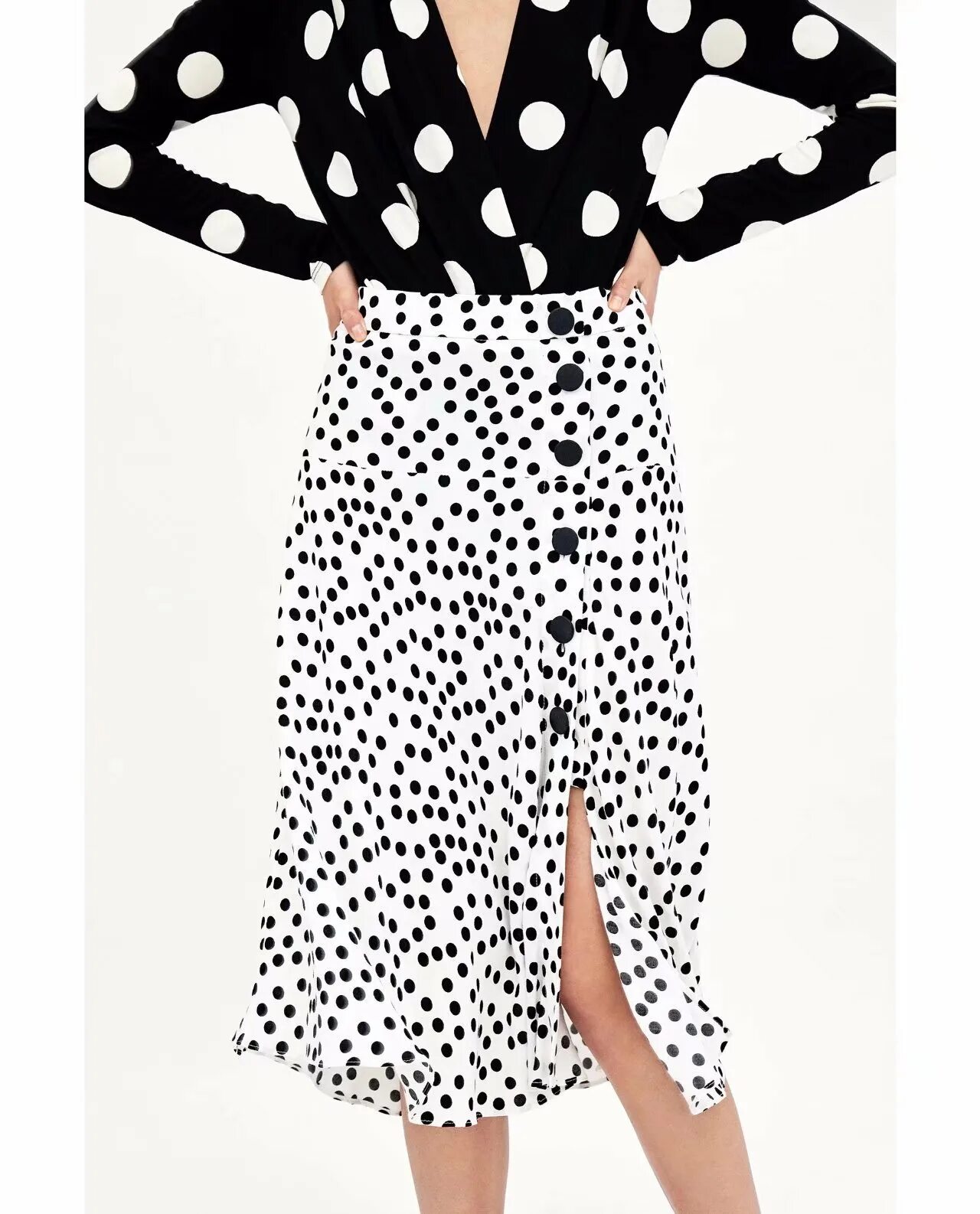 Черная юбка в горошек. Юбка Zara в горошек. Zara Polka Dot Dress.