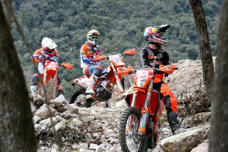 KTM Tour Enduro. Экипировка КТМ для эндуро. Эндуро r1. Эндуро Райдер.