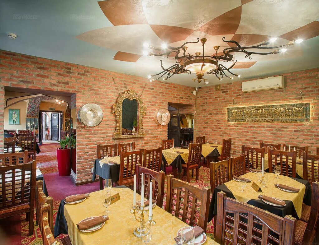 Санкт-петербург вознесенский проспект 2 тандур. Гороховая 1 банкетный зал. Ресторан на колесах спб. Ресторан адмиралтейский санкт петербург. Ресторан адмиралтейский санкт петербург.