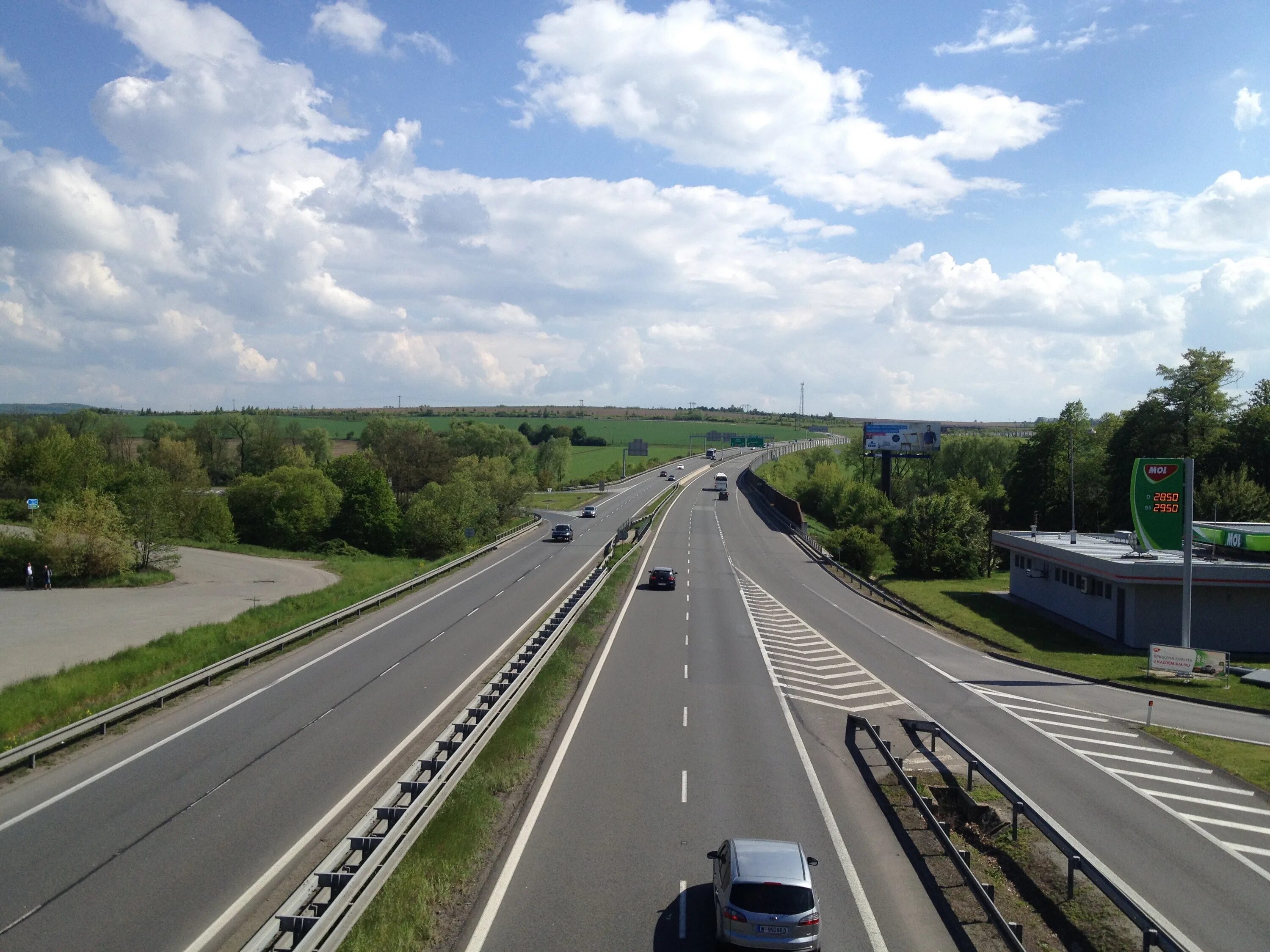 Дорога 6 метров. Вышков Чехия. Автомагистраль Чехия. Czechia Highway.