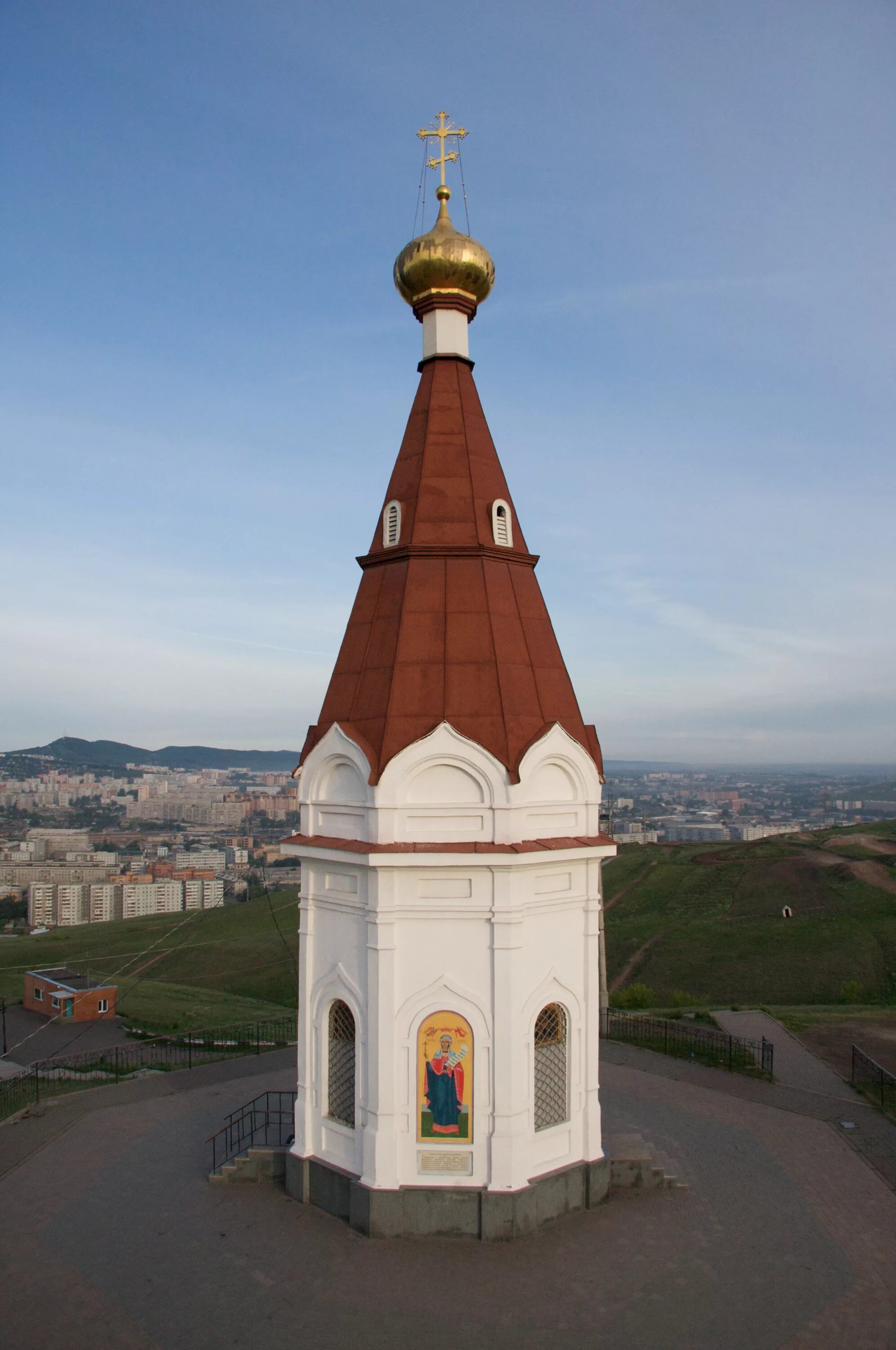 Достопримечательности красноярска края. Красноярск часовня Параскевы. Церковь Параскевы пятницы Красноярск. Часовня Параскевы пятницы достопримечательности Красноярска. Православную часовню Параскева пятницы в Красноярске.