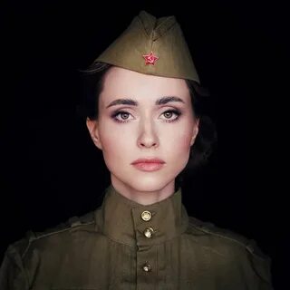 Пилотки красивых дам