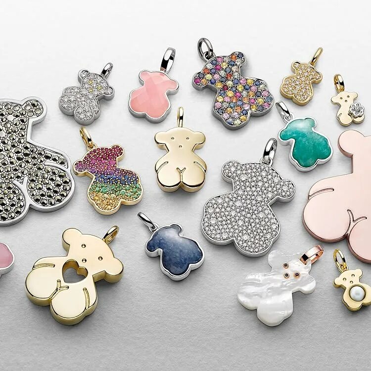 Toys ювелирный магазин. Магазин тоус в москве. Браслет тоус мишки. Тоус ювелирные украшения мишки. Toys ювелирный магазин.