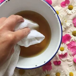 Можно ли промывать глаза ромашкой