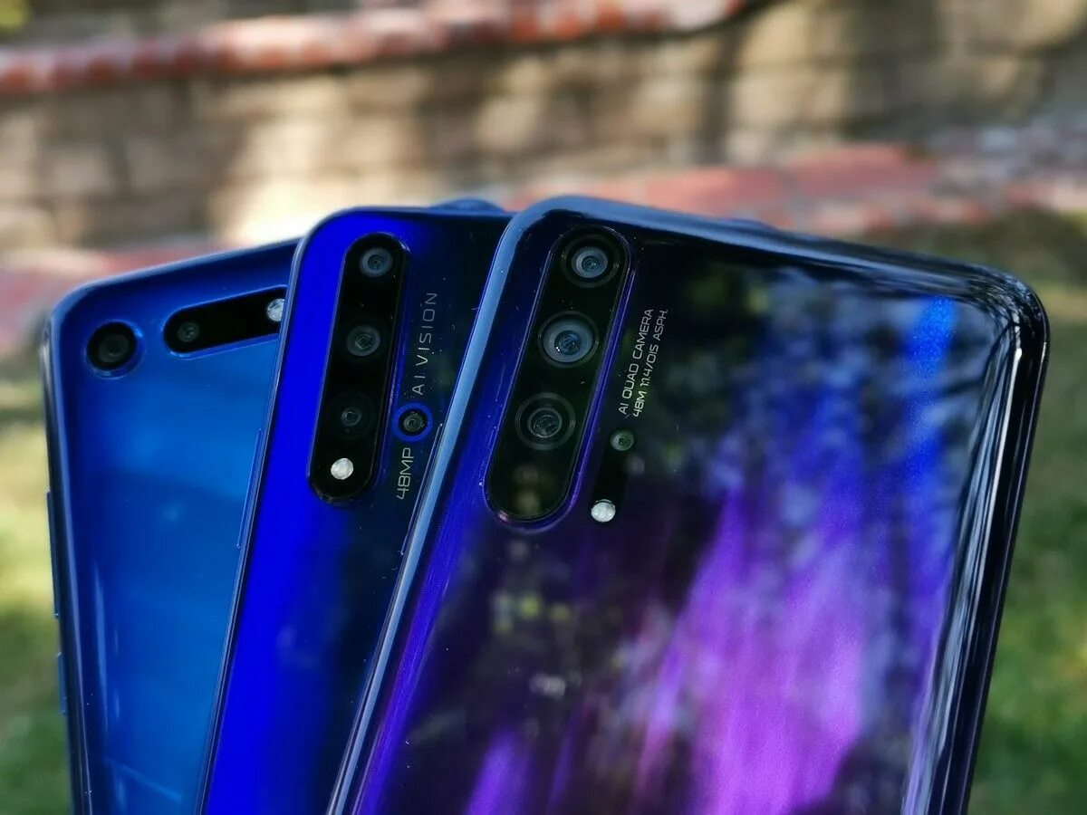 Honor 20 сравнить. Хонор 20 камера 48 мегапикселей. Хонор 20 Quad Camera. Хонор 20 про камера. Хонор 20 с 4 камерами.