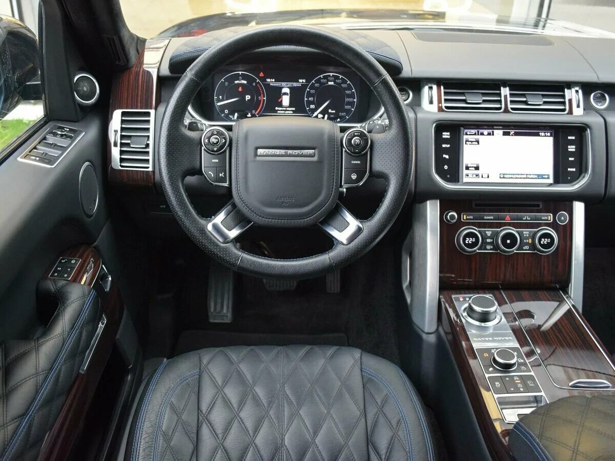 Рендж ровер вог 4.4 дизель. Range Rover Vogue 2014 салон. Range Rover Vogue 2013 салон. Range Rover Vogue 2016 салон. Range Rover 2016 салон.