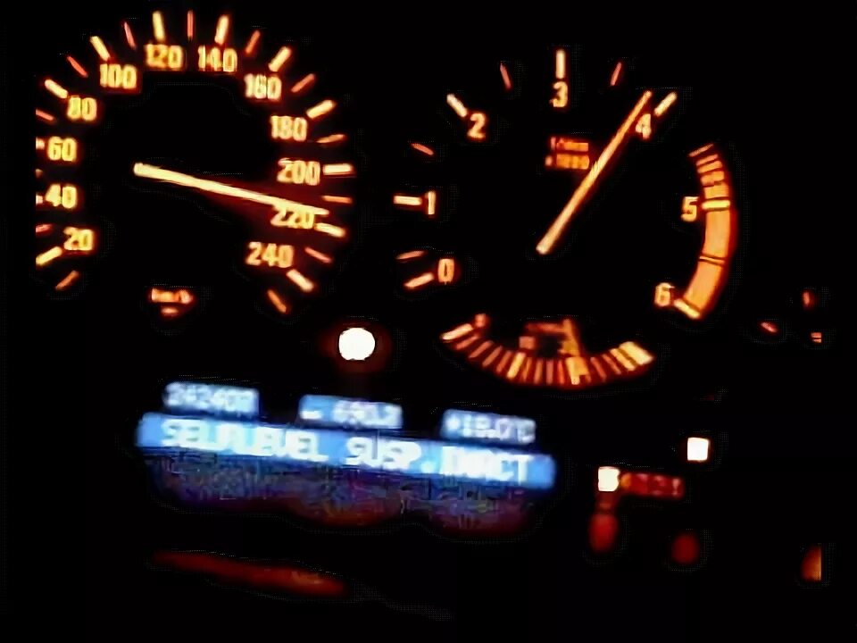 240 km h. Спидометр бмв е39. спидометр бмв е39 220 км ч. спидометр бмв м5 е39. е34 240 кмч.