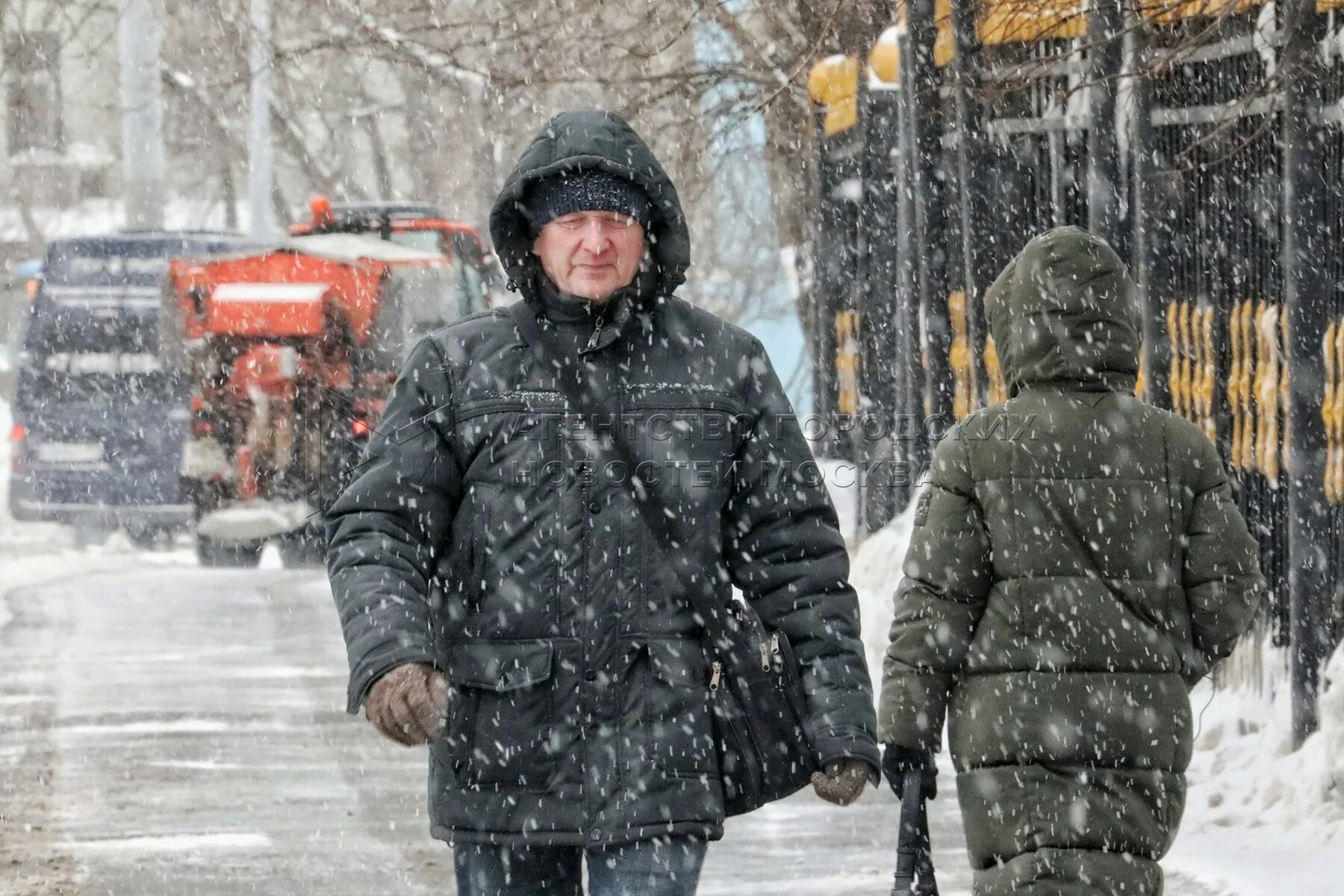 Сильнейший снегопад сегодня. Сильный снегопад. Мокрый снег. Снег в Москве. Сильный снег.