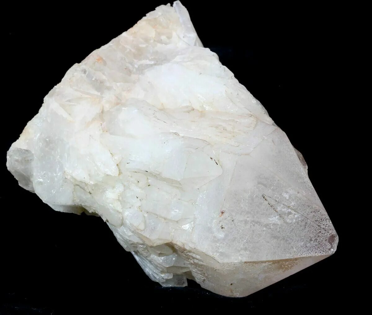 Кристаллы минералы прозрачные. Кварцевые тела. Crackes crystal кварц. Горный кварц камень. Белый кристалл.