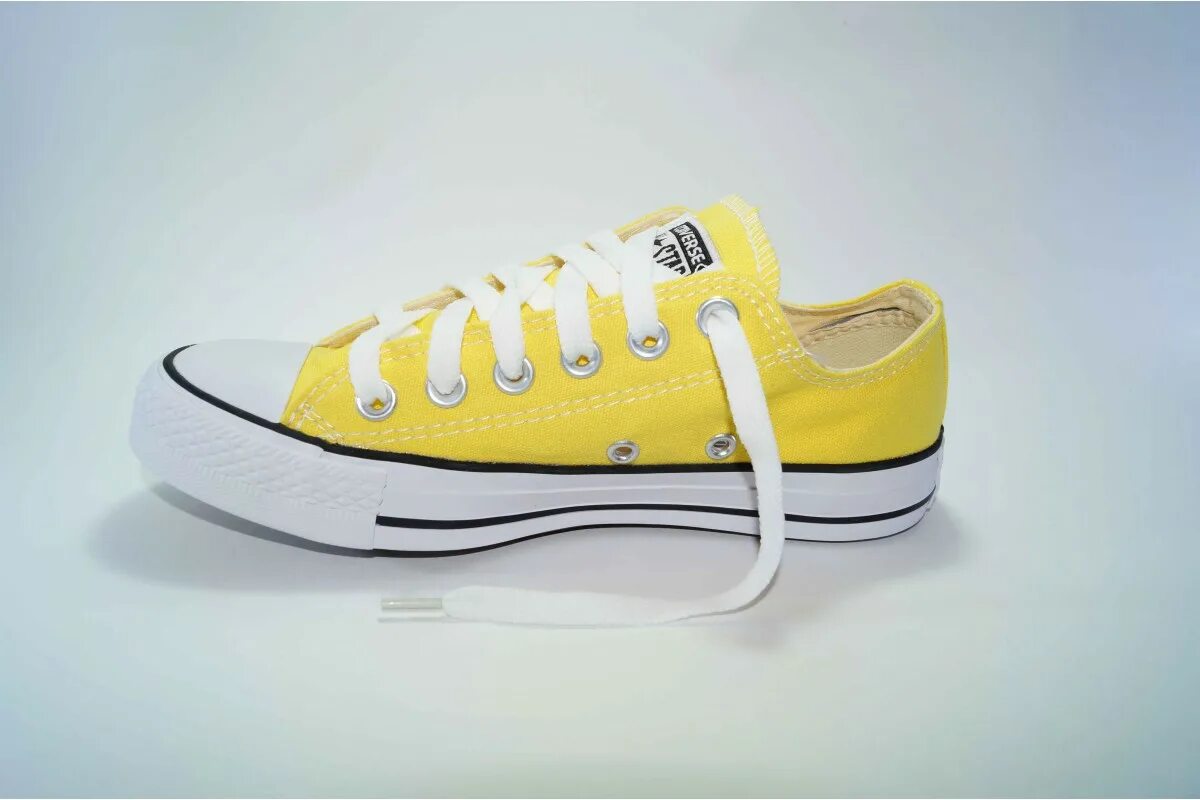 Желтые кеды конверс. Кеды конверс желтые желтые. Chuck Taylor Converse Yellow. Converse Chuck Taylor all Star желтые. Желтые конверсы