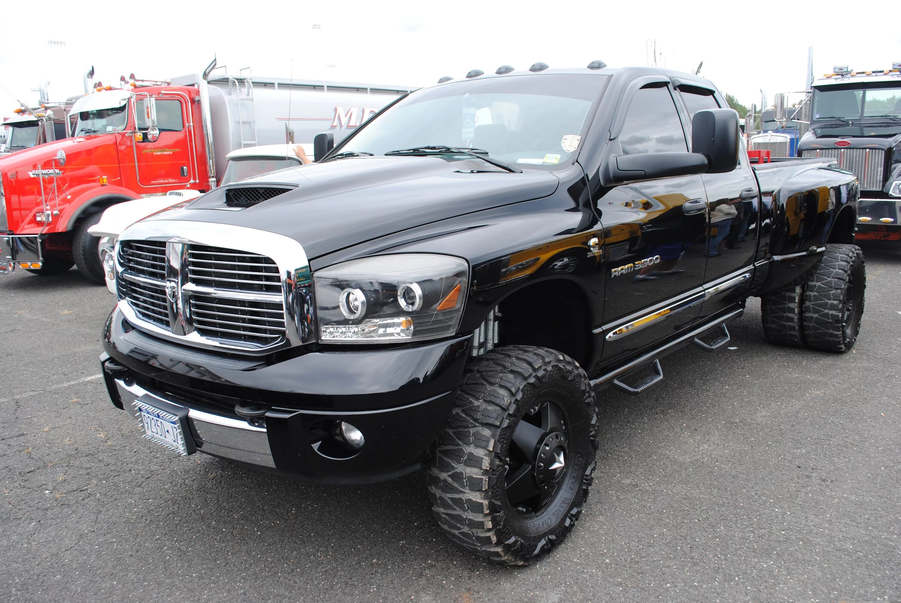 Рам купить бу в россии. Dodge Ram Pickup 3500. Dodge Ram 3500 Custom. Dodge Ram 3500 чёрный. Dodge Ram 3500 Tuning.