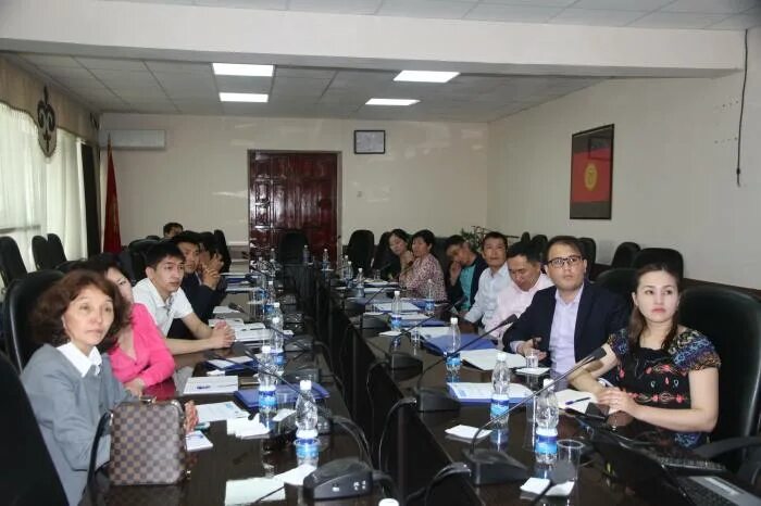 авн арабаева. кгу арабаева. кыргызский государственный университет им и арабаева. арабаева ректор. авн арабаева.