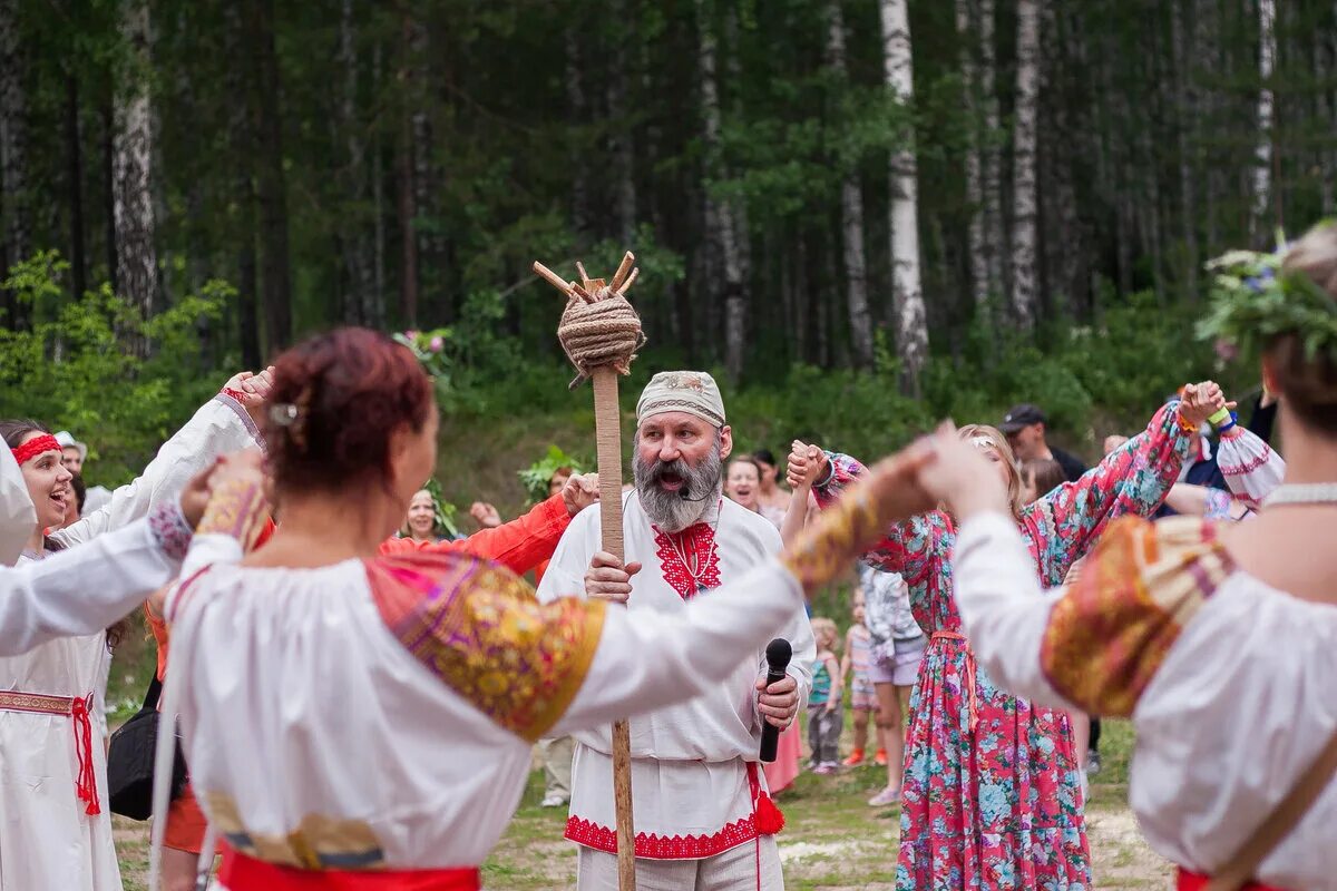 Кто такие родноверы. Неоязычники в России представители. Славянское неоязычество родноверие. Языческие секты. Русские язычники.